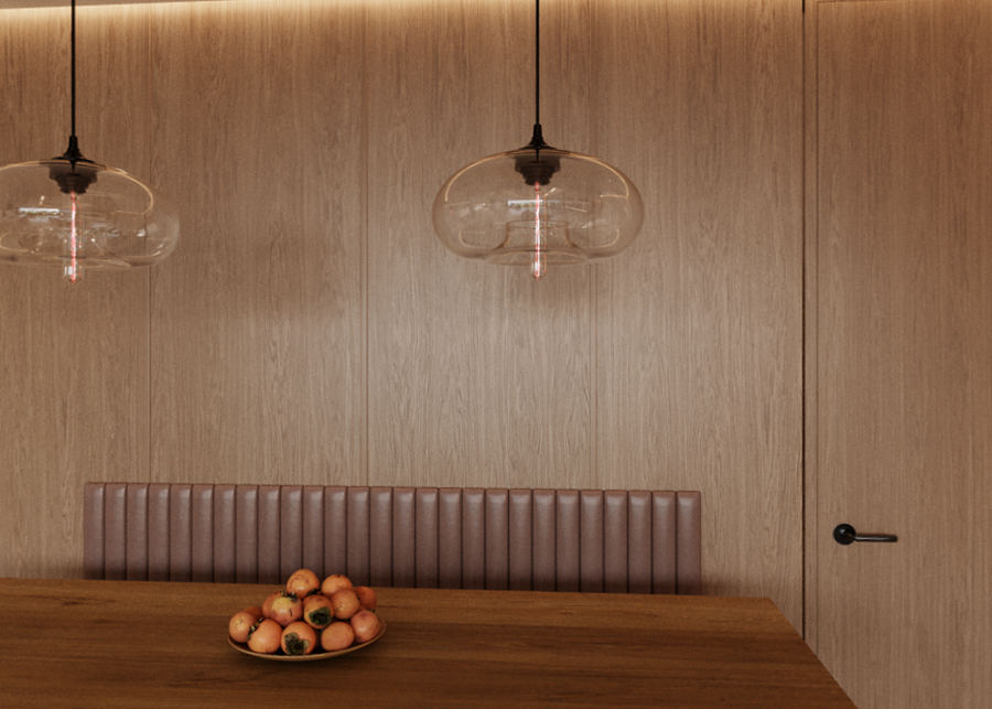 Detalle del comedor con lámparas de vidrio